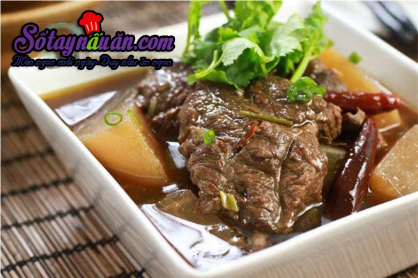 Bò hầm cay xua tan cái rét