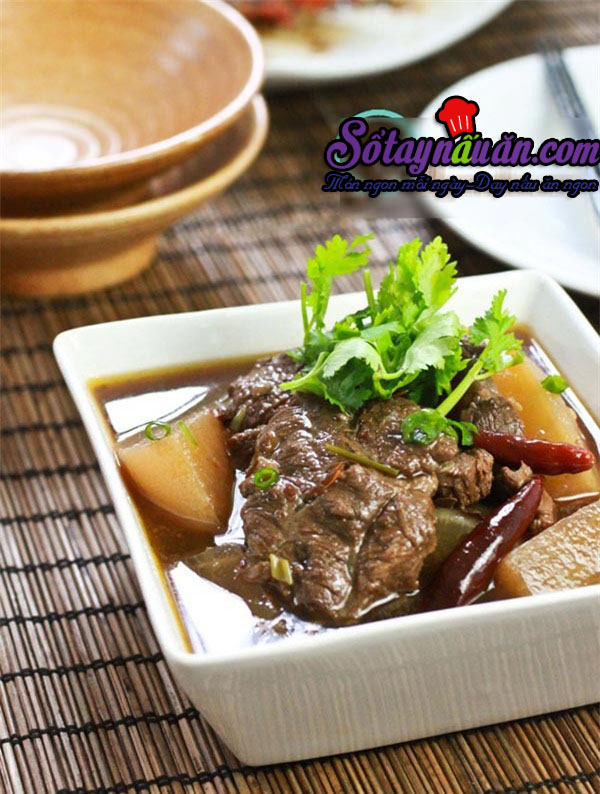 Bò hầm cay xua tan cái rét