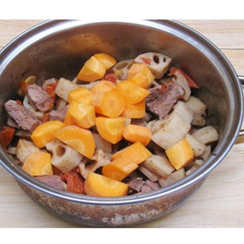 Cách làm bò kho củ sen