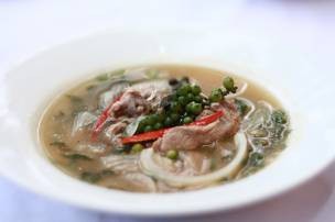 Bò lát nấu tiêu xanh