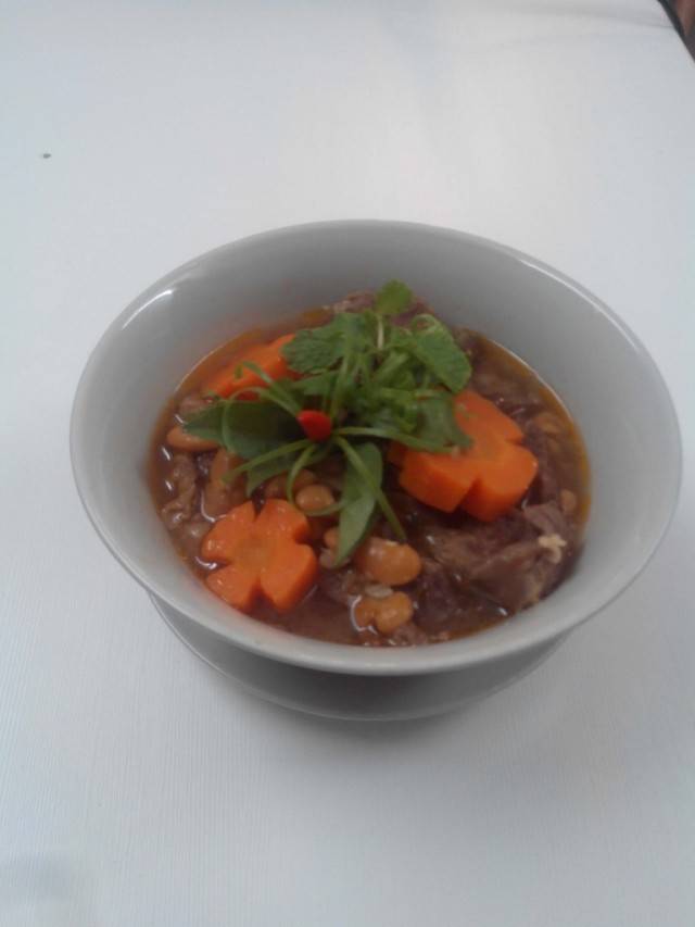 Bò nấu đậu