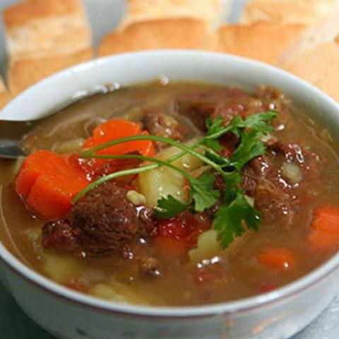 Cách làm bò nấu sốt vang