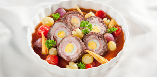 Bò nấu trái cây