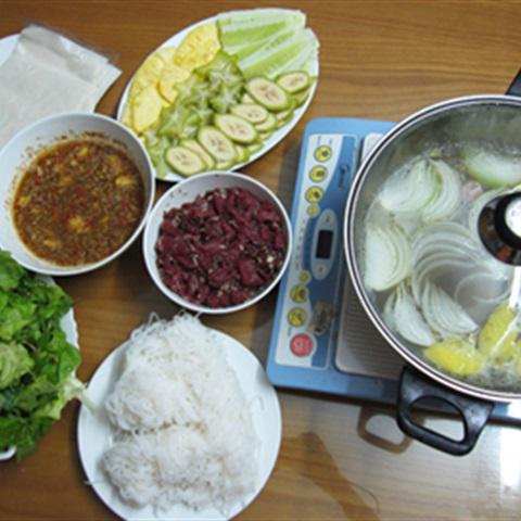 Cách làm bò nhúng giấm chấm mắm sả ớt