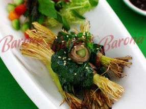 Bò nướng sả cuộn lá lốt