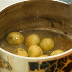 Cách làm bò nướng sốt sấu