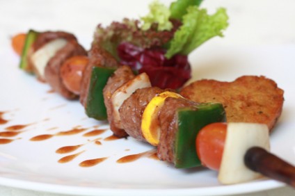 Bò rau củ nướng xiên