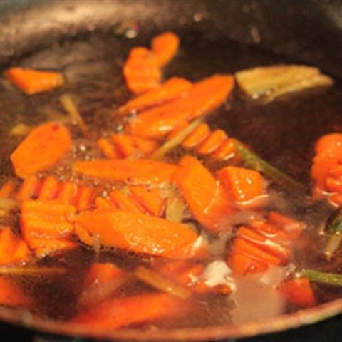 Cách làm bò sốt rau củ