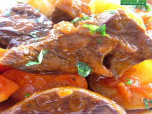 Bò sốt rượu vang