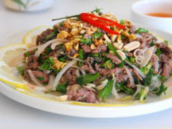 Bò tái chanh