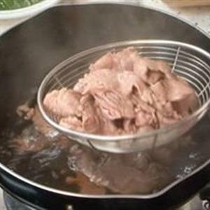 Cách làm bò trộn cải mầm