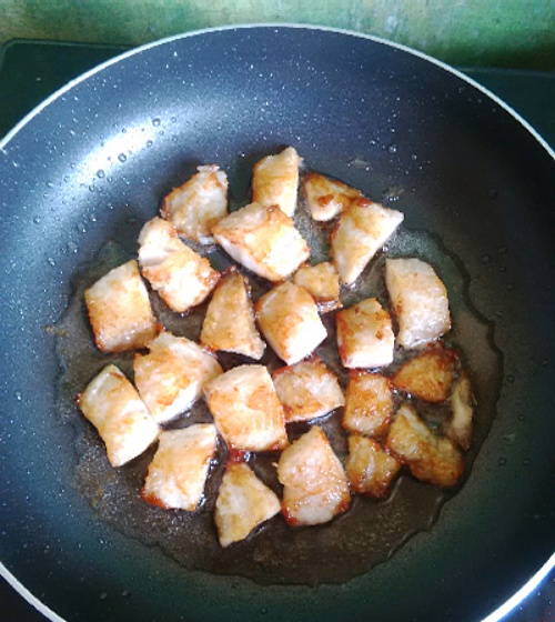 Bỏ túi bí quyết làm "gà không lối thoát" ngon hơn ngoài hàng