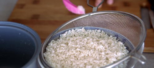 Bỏ túi bí quyết làm trứng cút lộn sốt me tại nhà ngon hơn ngoài hàng