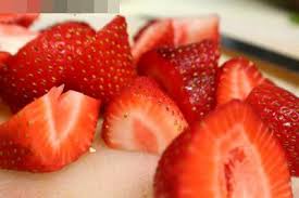 Bỏ túi công thức làm nước ép dứa rau câu chân vịt ngon