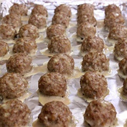 Cách làm bò viên nướng sốt