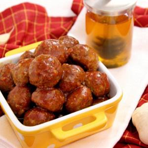 Cách làm bò viên nướng sốt