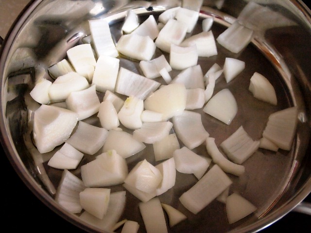 Bò viên sốt nấm thơm mềm đưa cơm