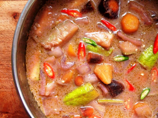 Bò viên sốt nấm thơm mềm đưa cơm