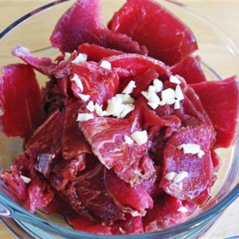 Cách làm bò xào củ hồi