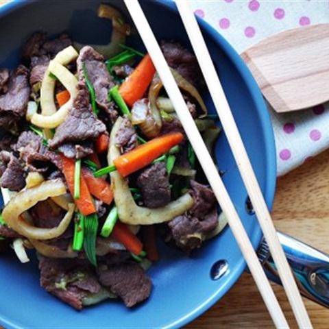 Cách làm bò xào củ hồi