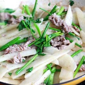 Cách làm bò xào củ sắn