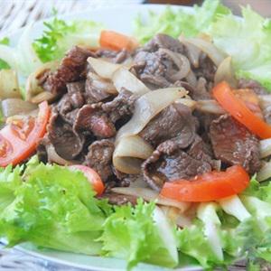 Cách làm bò xào hành tây