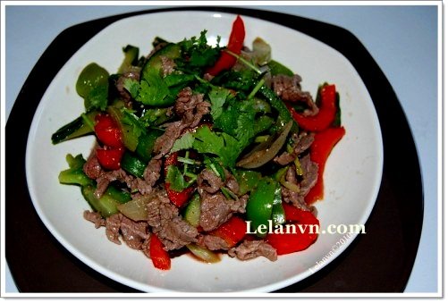 Bò xào rau củ