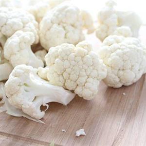 Cách làm bông cải hình cây thông Noel