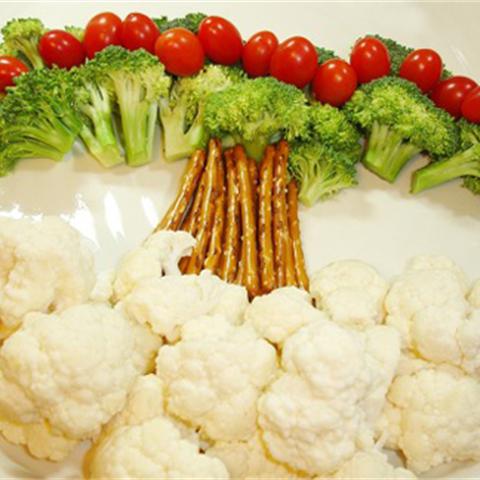 Cách làm bông cải hình cây thông Noel