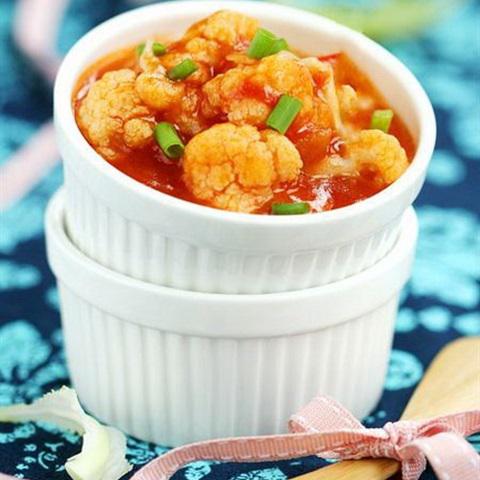 Cách làm bông cải trắng sốt cà chua