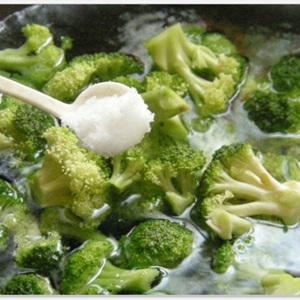 Cách làm bông cải xanh xào tỏi