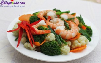 Bông cải xanh xào tôm bổ dưỡng