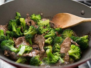 Bông cải xào thịt bò