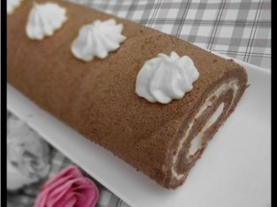 Bông lan cuộn cacao và kem bơ