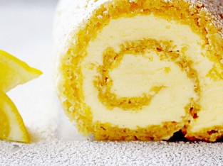 Bông lan cuộn kem phô-mai ngon tuyệt cho cuối tuần