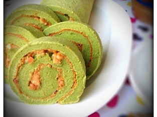 Bông lan cuộn trà xanh bơ đậu phộng