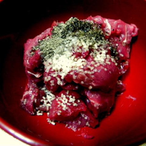 Cách làm bông thiên lý xào thịt bò