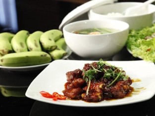 Bữa ăn gia đình giá 144.500