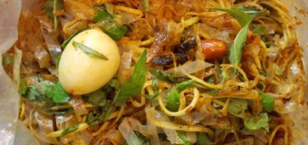 Bữa ăn sáng ngon với món bánh tráng trộn tự làm