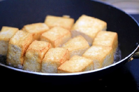 Bữa chay ngon với đậu hũ sốt cà chua