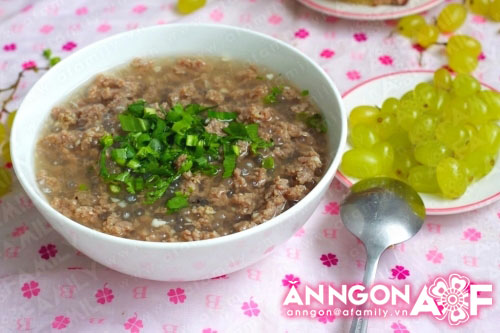 Bữa sáng ấm lòng với cháo thịt bò siêu tốc