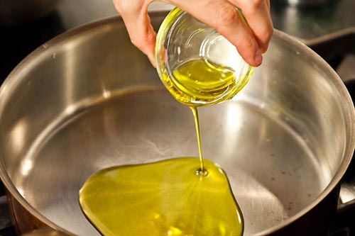 Bữa sáng bổ dưỡng cho bé với bánh vòng ngọt