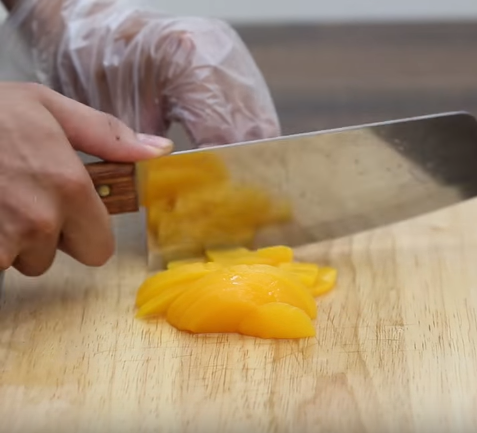 Bữa sáng đậm đà với gà cuộn rau diếp kiểu Thái ăn là nghiền