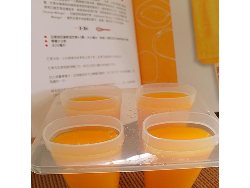 Bữa sáng kiểu Pháp với dâu tây thơm lừng