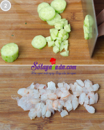 Bữa sáng ngon miệng cơm rang trứng cuộn