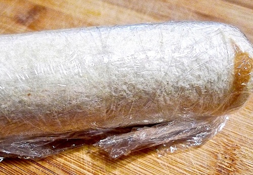 Bữa sáng nhanh gọn với bánh nho ôliu thơm lừng