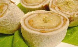 Bữa sáng nhanh gọn với bánh nho ôliu thơm lừng