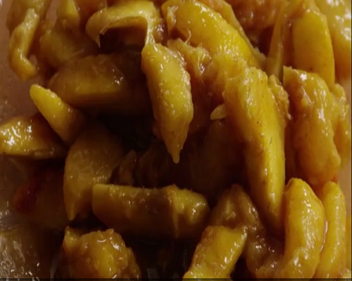 Bữa sáng nhanh gọn với bruschetta dâu tây thơm ngon