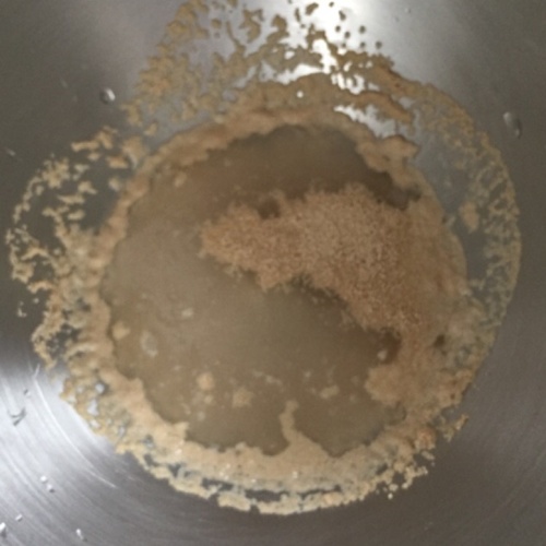 Bữa sáng nhanh gọn với burger gà phong cách Jamaica