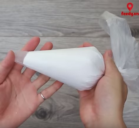 Bữa sáng vui vẻ cho trẻ  ăn dặm với caramen tự làm